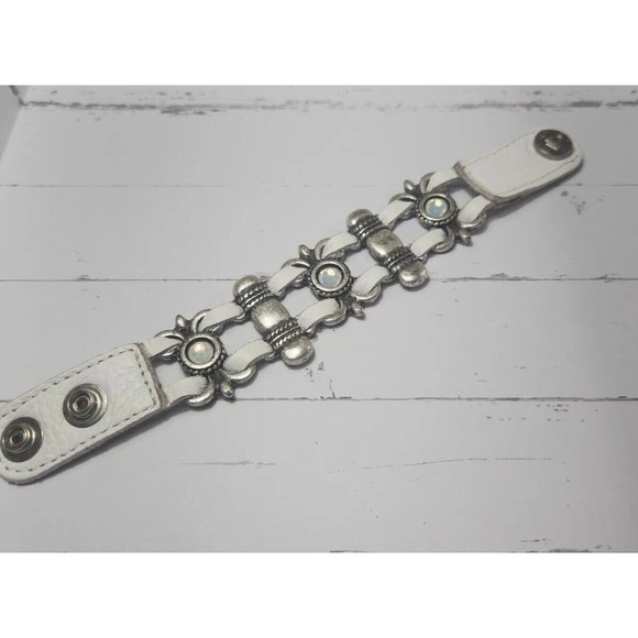 Leatherock White Multi Strand Leather Snap Bracelet Rhinestone Cuff 7.5"L x 1" W - Picture 1 of 11